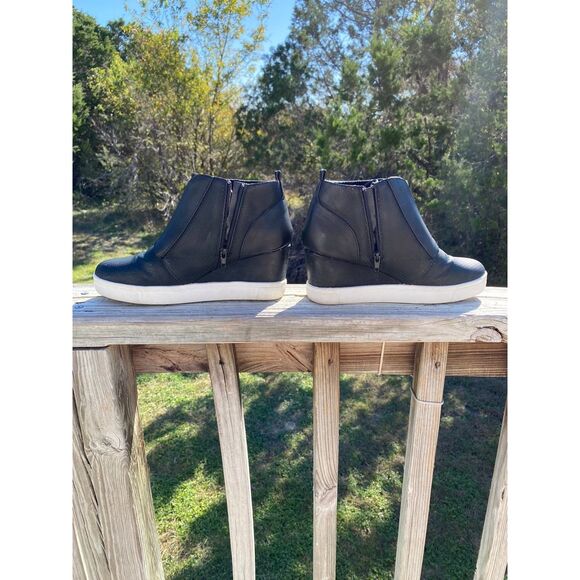 Wedge Sneaker - Picture 3 of 7